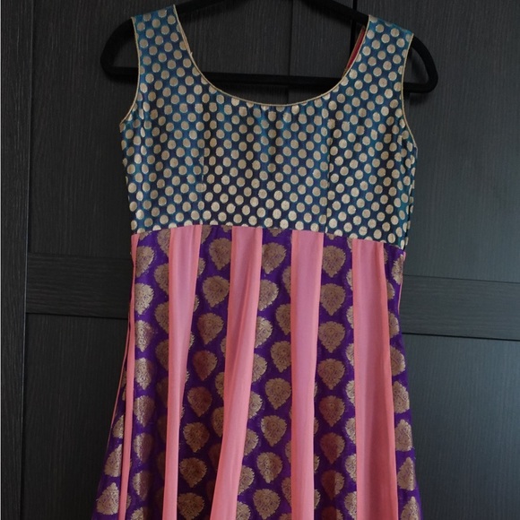 Beautiful anarkali suit with matching churidar and dupatta - Picture 3 of 4